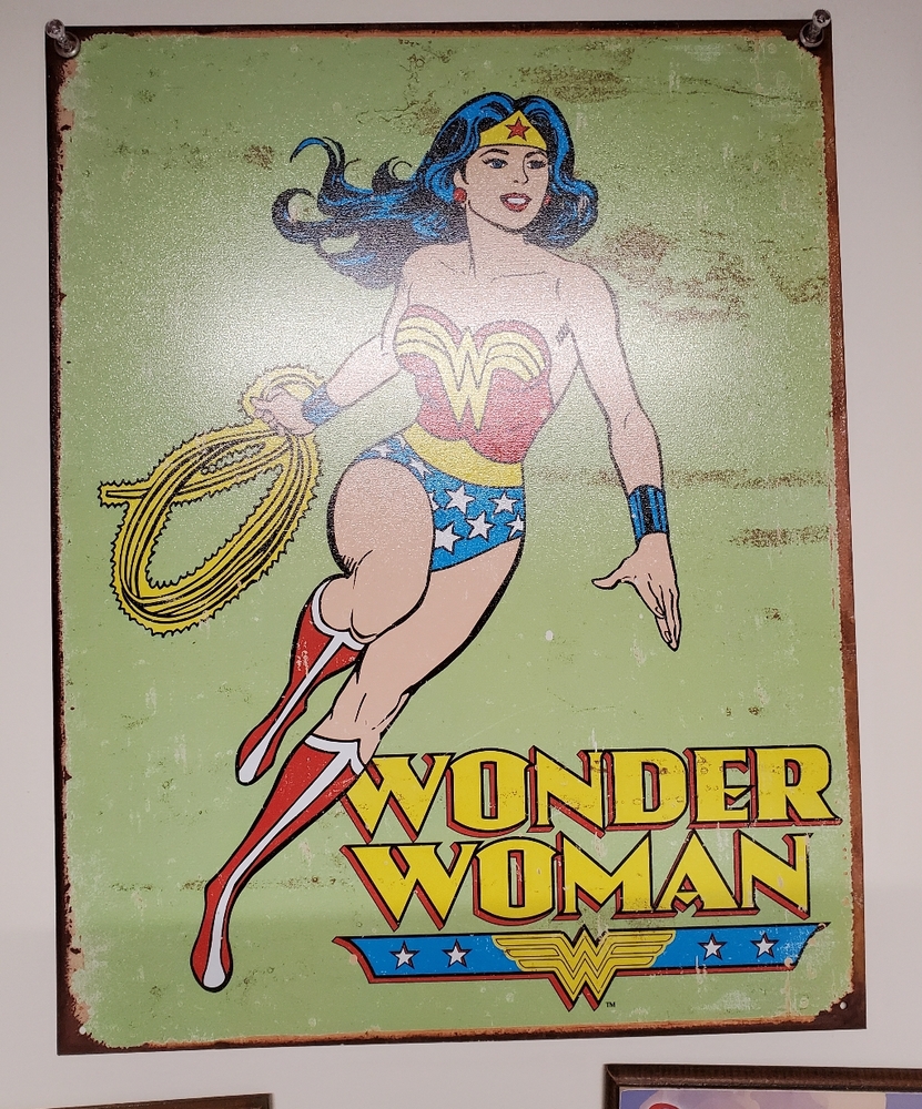 Wonder woman metal wall art